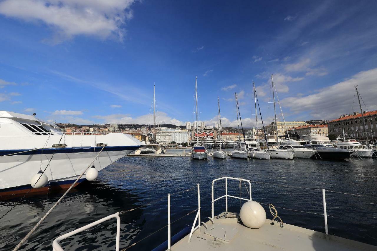 Nelly Apartment Rijeka Bagian luar foto