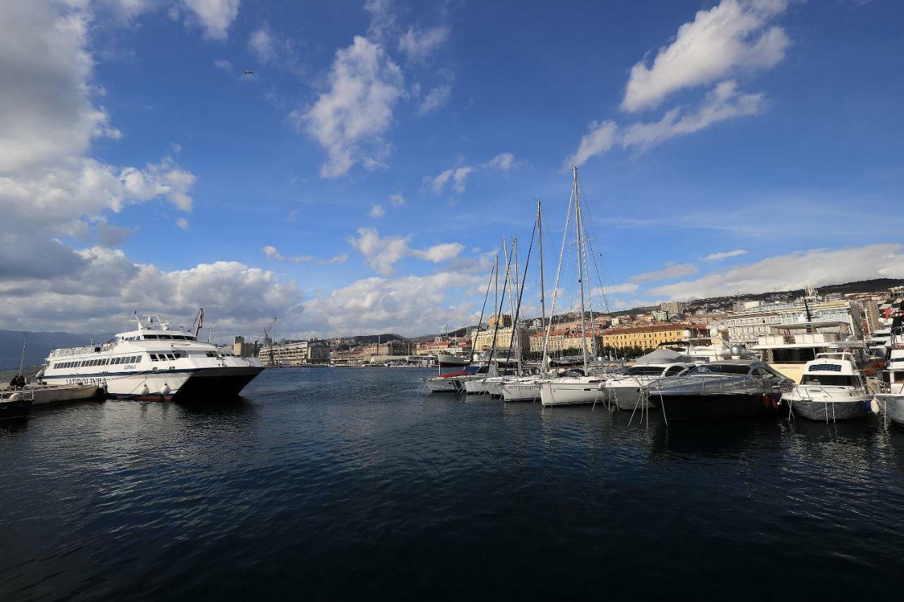 Nelly Apartment Rijeka Bagian luar foto