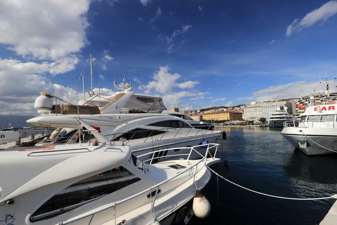 Nelly Apartment Rijeka Bagian luar foto