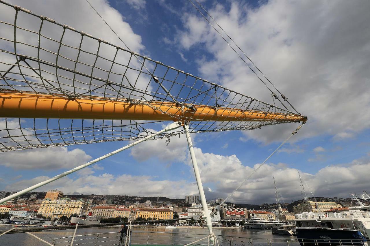 Nelly Apartment Rijeka Bagian luar foto