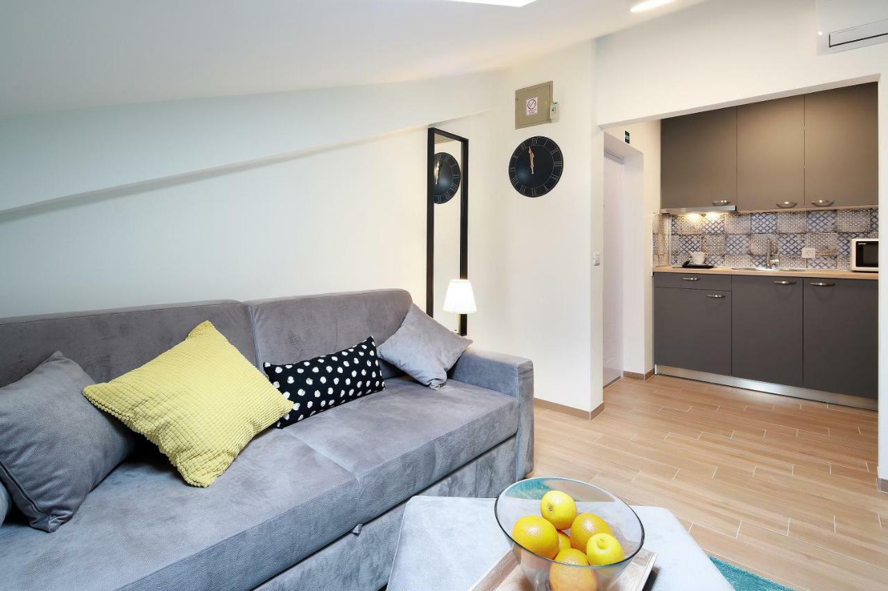 Nelly Apartment Rijeka Bagian luar foto